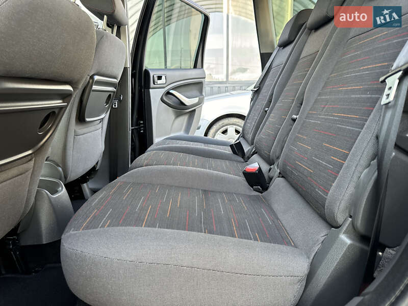 Минивэн Ford C-Max 2010 в Дрогобыче