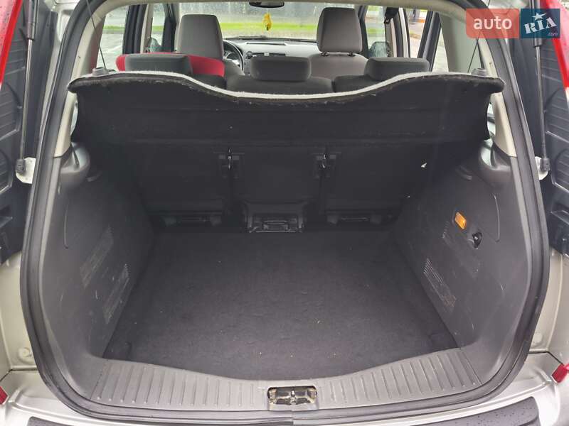 Минивэн Ford C-Max 2008 в Луцке