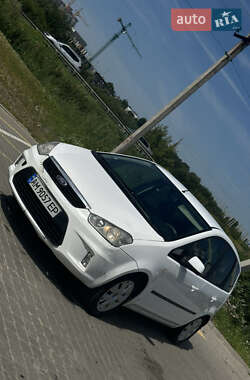 Минивэн Ford C-Max 2010 в 