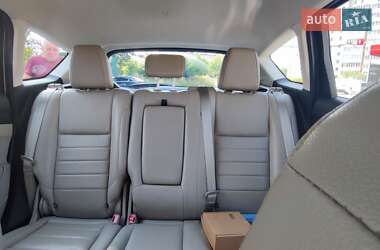 Минивэн Ford C-Max 2015 в 