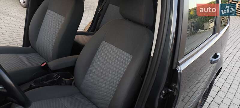 Минивэн Ford C-Max 2006 в Мукачево