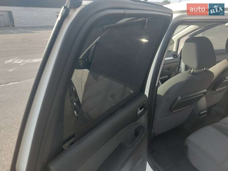 Минивэн Ford C-Max 2006 в Киеве
