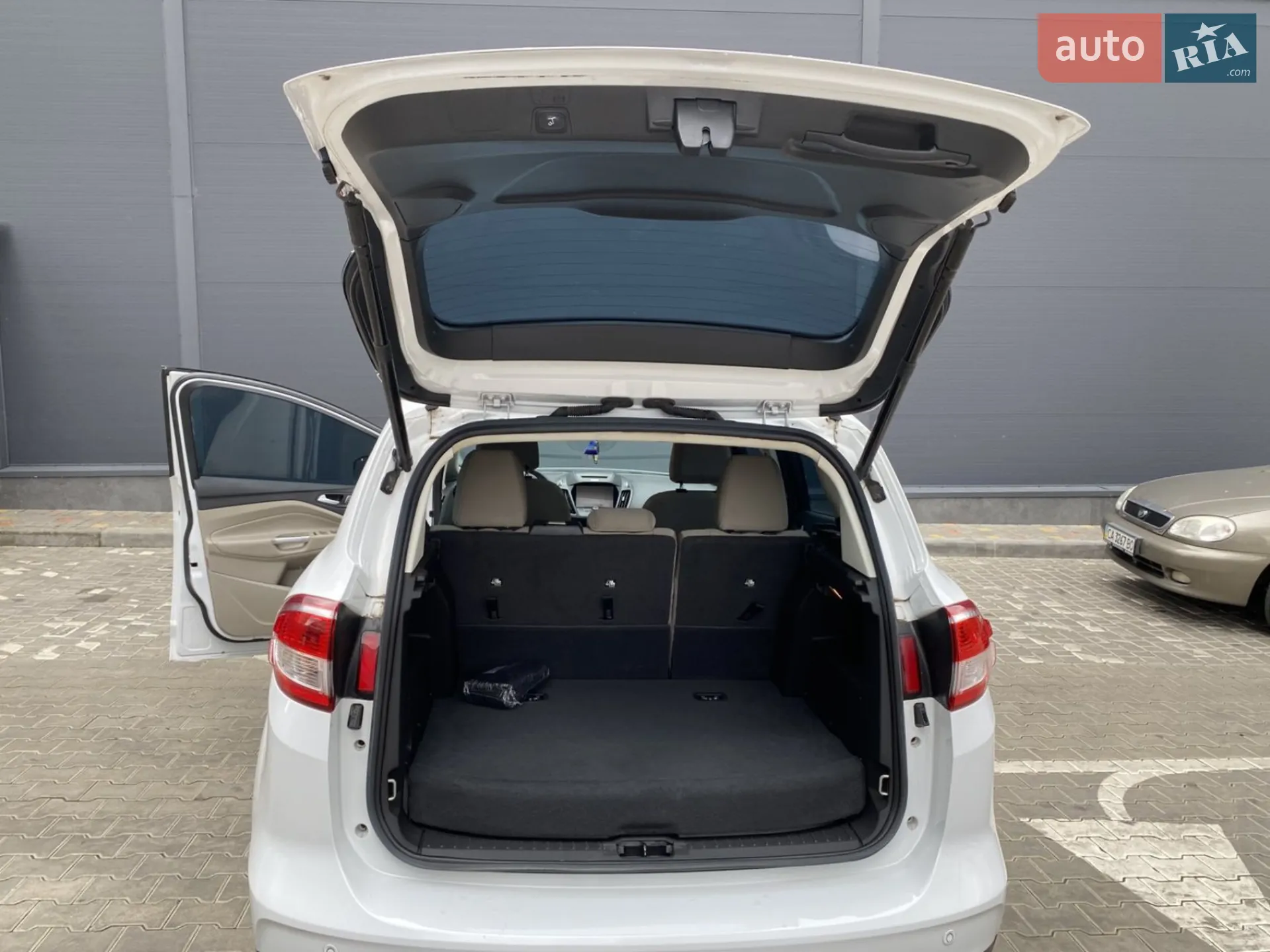 2017 Ford C-MAX - мініатюра 12