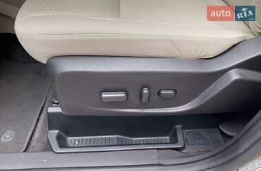 Минивэн Ford C-Max 2017 в 