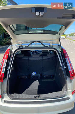 Минивэн Ford C-Max 2009 в 