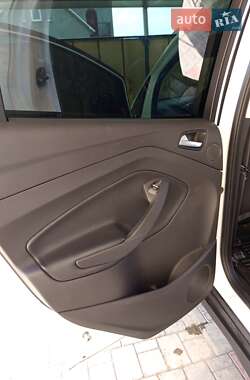Минивэн Ford C-Max 2016 в 