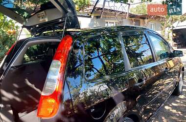 Минивэн Ford C-Max 2004 в 