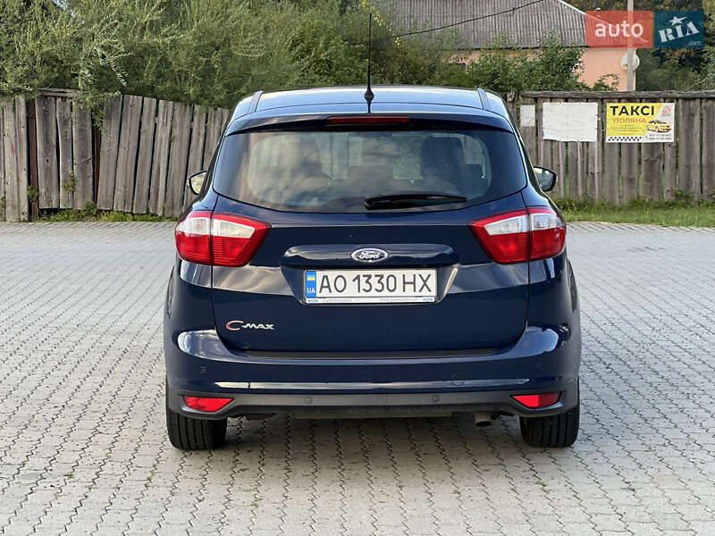 Минивэн Ford C-Max 2013 в Сваляве