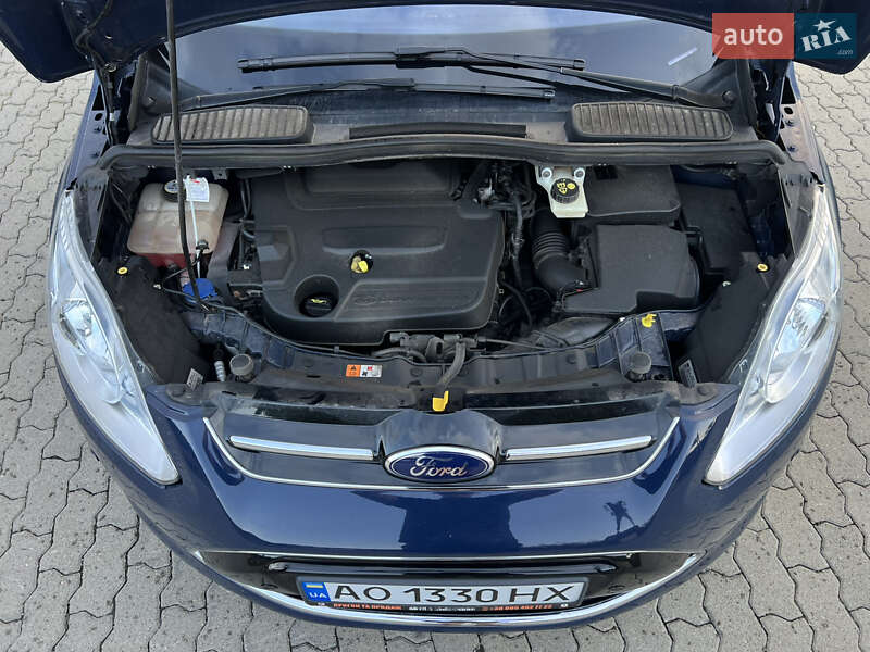 Минивэн Ford C-Max 2013 в Сваляве