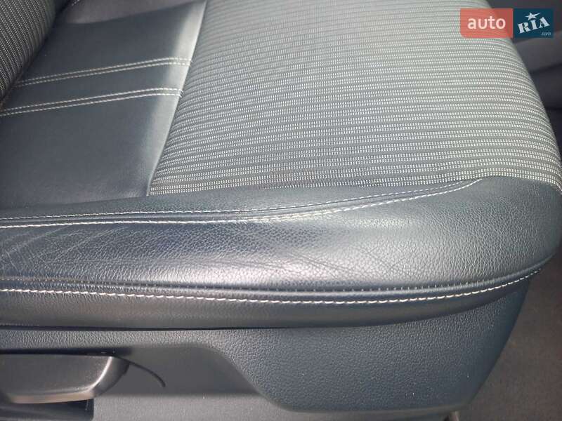 Мінівен Ford C-Max 2013 в Черкасах фото 19 Мінівен Ford C-Max 2013 в Черкасах