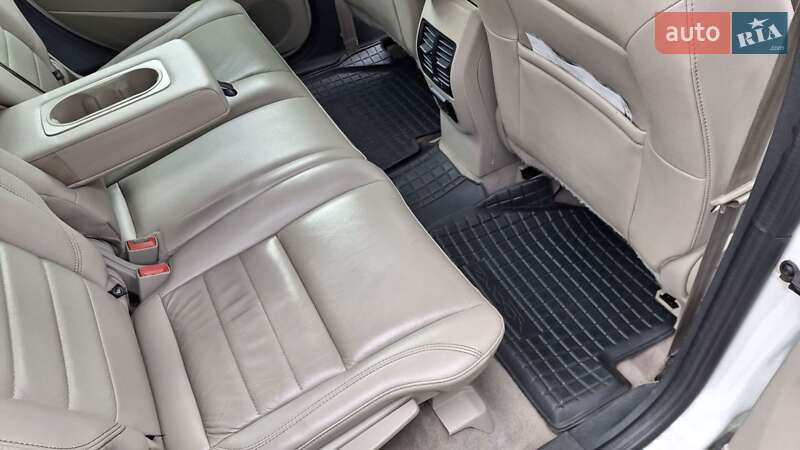 Мінівен Ford C-Max 2016 в Шепетівці фото 28 Мінівен Ford C-Max 2016 в Шепетівці