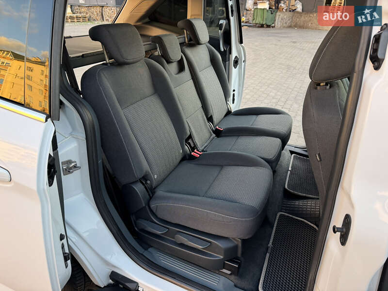 Минивэн Ford C-Max 2011 в Стрые