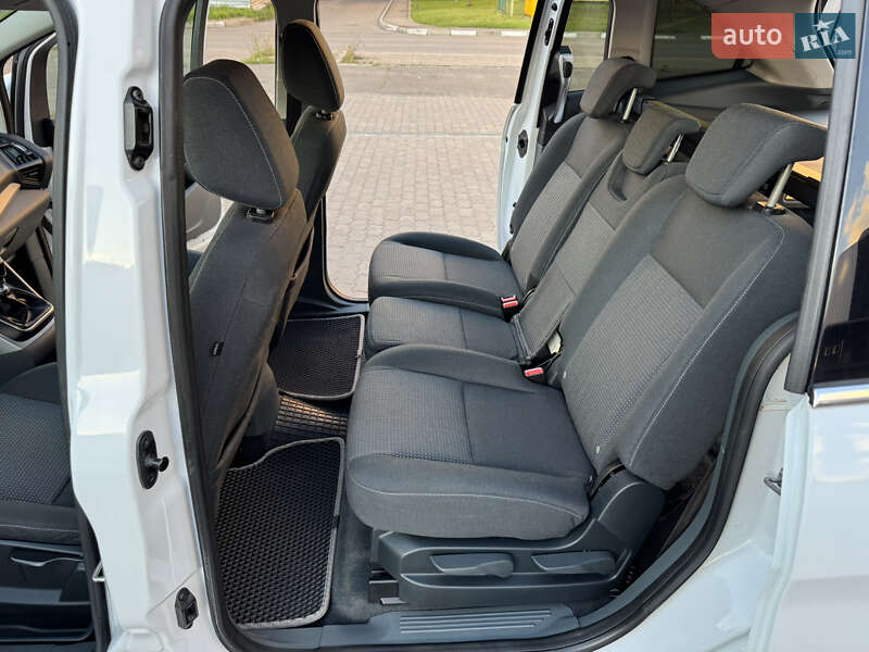 Минивэн Ford C-Max 2011 в Стрые