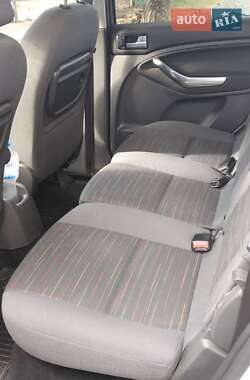 Минивэн Ford C-Max 2009 в 