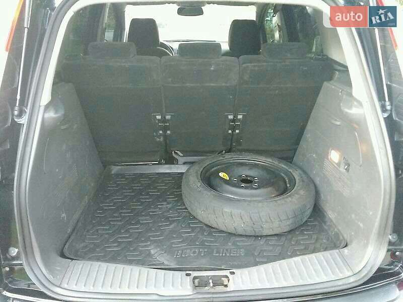 Минивэн Ford C-Max 2008 в Драбове