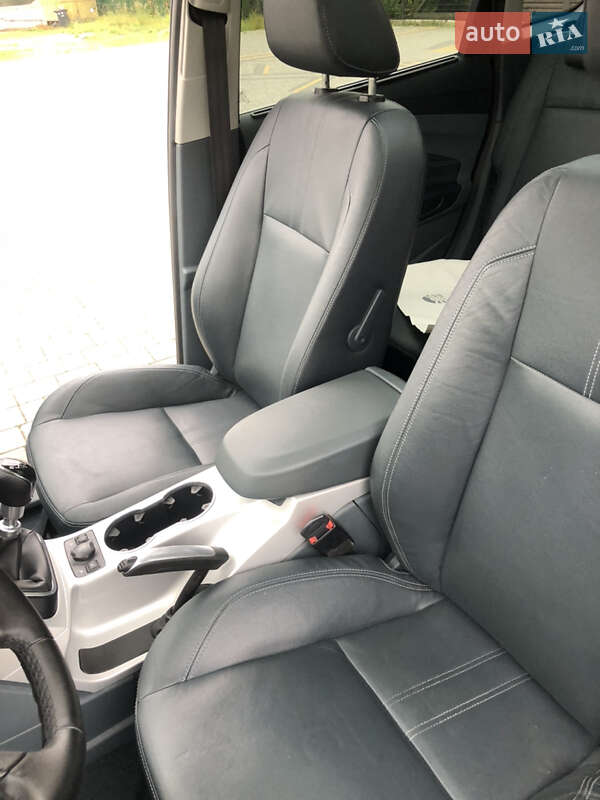Минивэн Ford C-Max 2011 в Стрые