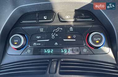 Минивэн Ford C-Max 2017 в 