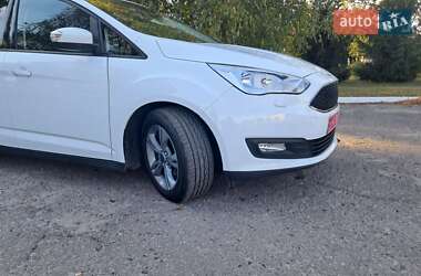 Минивэн Ford C-Max 2019 в 