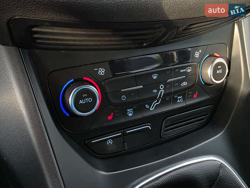Минивэн Ford C-Max 2016 в Львове