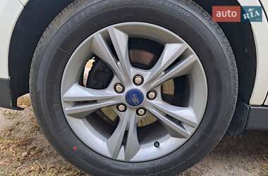 Минивэн Ford C-Max 2019 в 