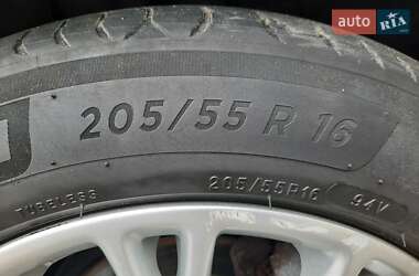 Мінівен Ford C-Max 2011 в 