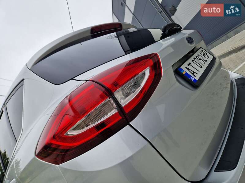 Минивэн Ford C-Max 2015 в Калуше