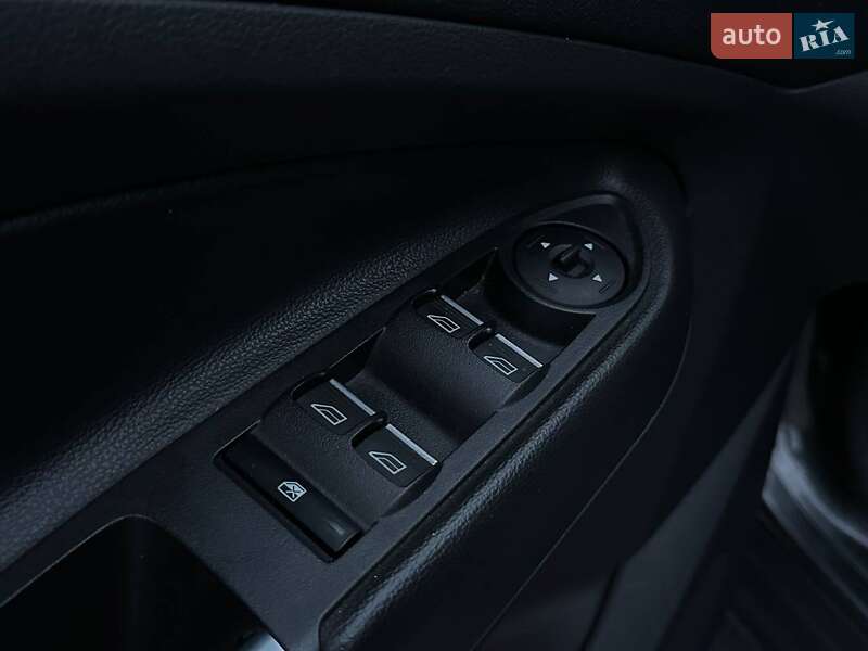 Мінівен Ford C-Max 2016 в Харкові фото 35 Мінівен Ford C-Max 2016 в Харкові