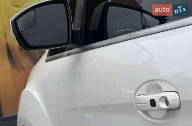 Минивэн Ford C-Max 2013 в 