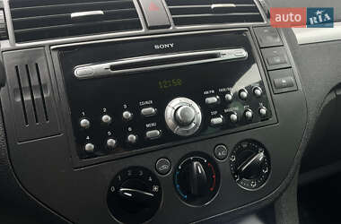Минивэн Ford C-Max 2006 в 