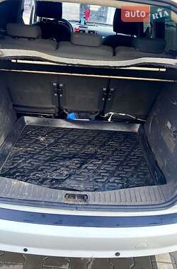Мінівен Ford C-Max 2010 в 