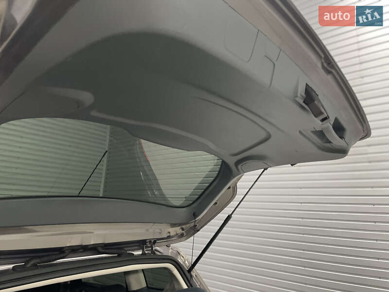 Мінівен Ford C-Max 2015 в Стрию