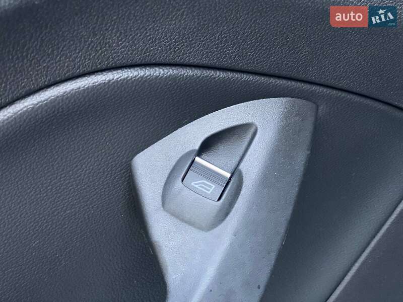 Мінівен Ford C-Max 2018 в Києві