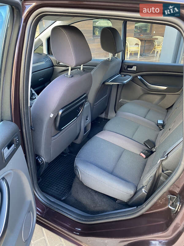 Мінівен Ford C-Max 2009 в Рівному фото 21 Мінівен Ford C-Max 2009 в Рівному