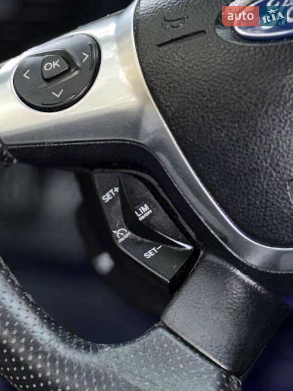 Минивэн Ford C-Max 2010 в Луцке