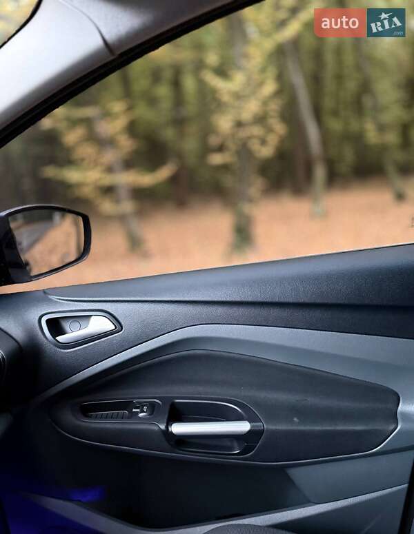 Минивэн Ford C-Max 2010 в Луцке