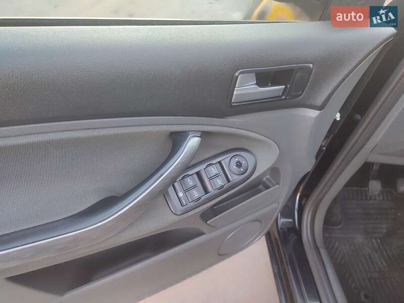 Минивэн Ford C-Max 2007 в Луцке