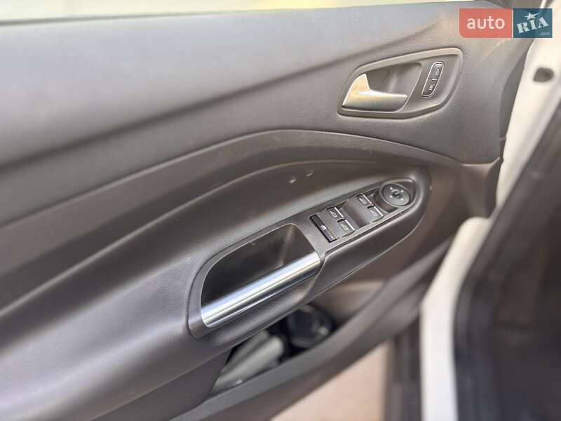 Мінівен Ford C-Max 2017 в Житомирі