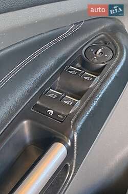 Минивэн Ford C-Max 2010 в Косове