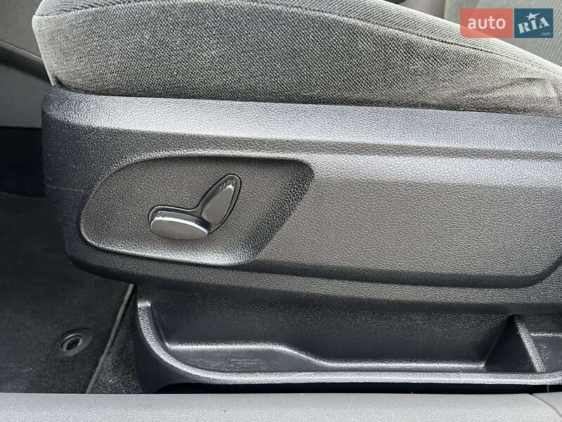 Мінівен Ford C-Max 2007 в Хоролі фото 24 Мінівен Ford C-Max 2007 в Хоролі