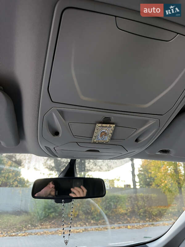 Минивэн Ford C-Max 2010 в Новояворовске