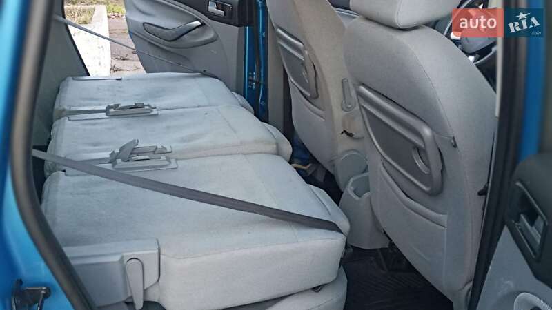 Минивэн Ford C-Max 2008 в Оброшином