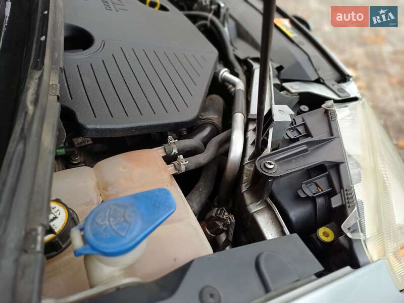 Минивэн Ford C-Max 2005 в Дрогобыче фото 38 Минивэн Ford C-Max 2005 в Дрогобыче