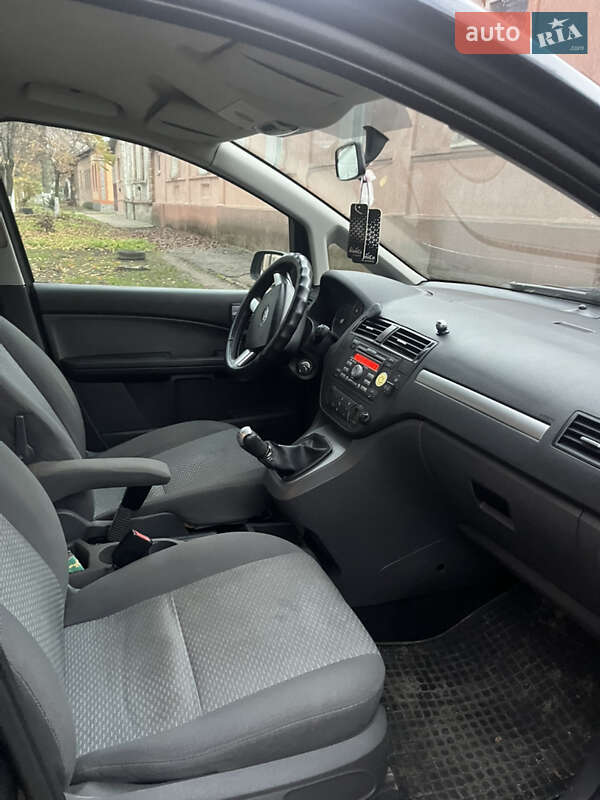 Минивэн Ford C-Max 2006 в Ромнах