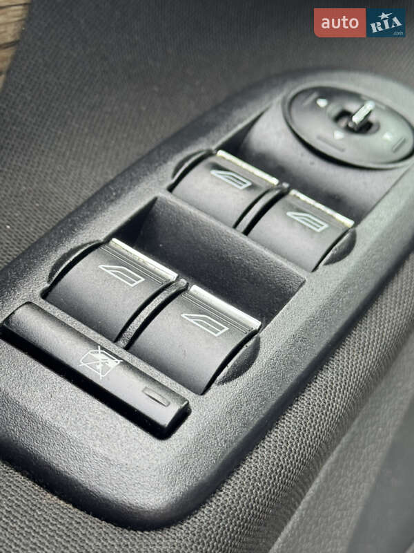 Минивэн Ford C-Max 2008 в Хмельницком фото 76 Минивэн Ford C-Max 2008 в Хмельницком