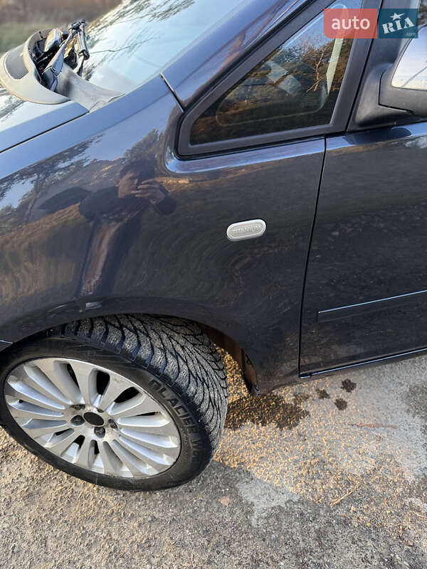 Минивэн Ford C-Max 2010 в Николаеве фото 8 Минивэн Ford C-Max 2010 в Николаеве