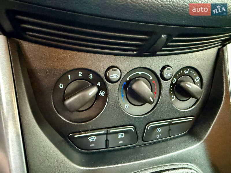 Мінівен Ford C-Max 2012 в Рівному фото 18 Мінівен Ford C-Max 2012 в Рівному