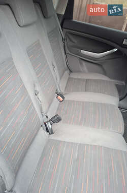 Минивэн Ford C-Max 2008 в Краснограде