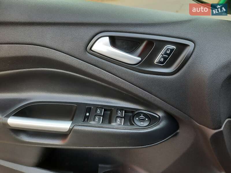 Минивэн Ford C-Max 2016 в Одессе фото 18 Минивэн Ford C-Max 2016 в Одессе