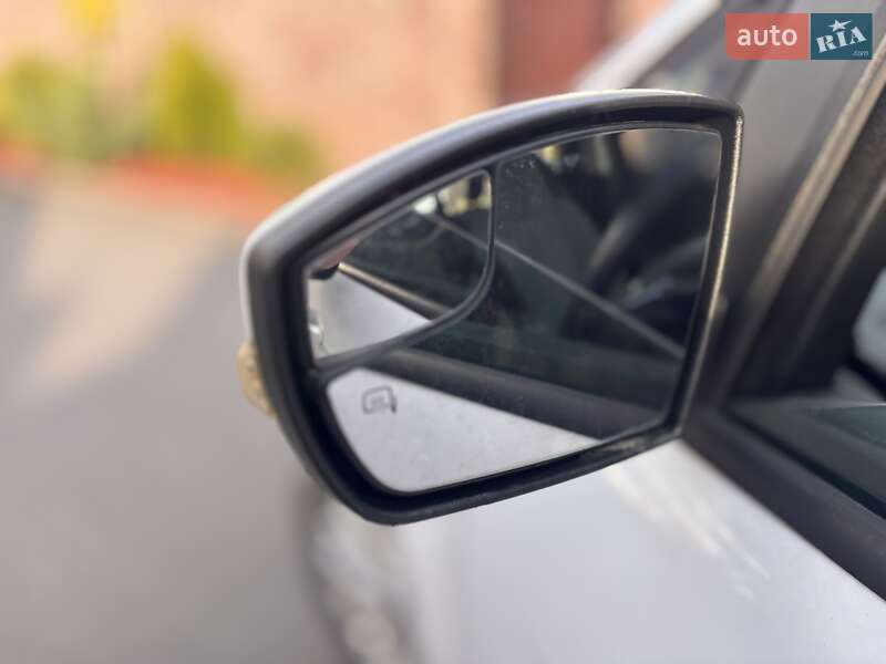 Минивэн Ford C-Max 2017 в Житомире фото 22 Минивэн Ford C-Max 2017 в Житомире