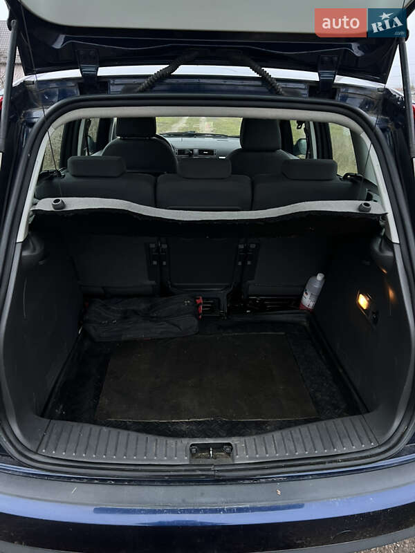 Мінівен Ford C-Max 2006 в Рівному фото 21 Мінівен Ford C-Max 2006 в Рівному